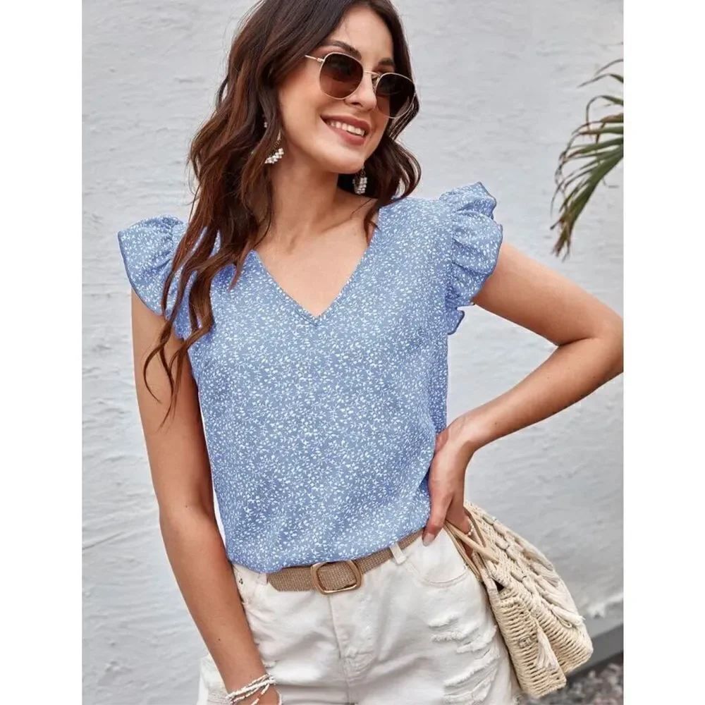 Womens Shein V Neck All Over Powder Blue Floral Flutter Sleeve Top - Sz S